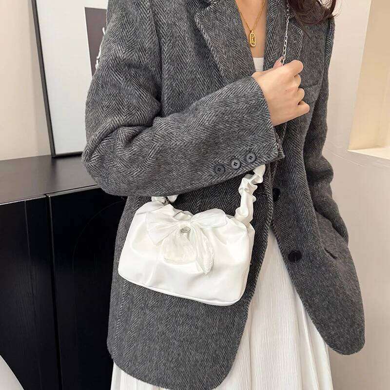 French Sweet Bow Pleated Strap Shoulder Bags for Women Versatile Ladies Chain Crossbody Bag Solid Color Female Pu Handbag Purse Y260205