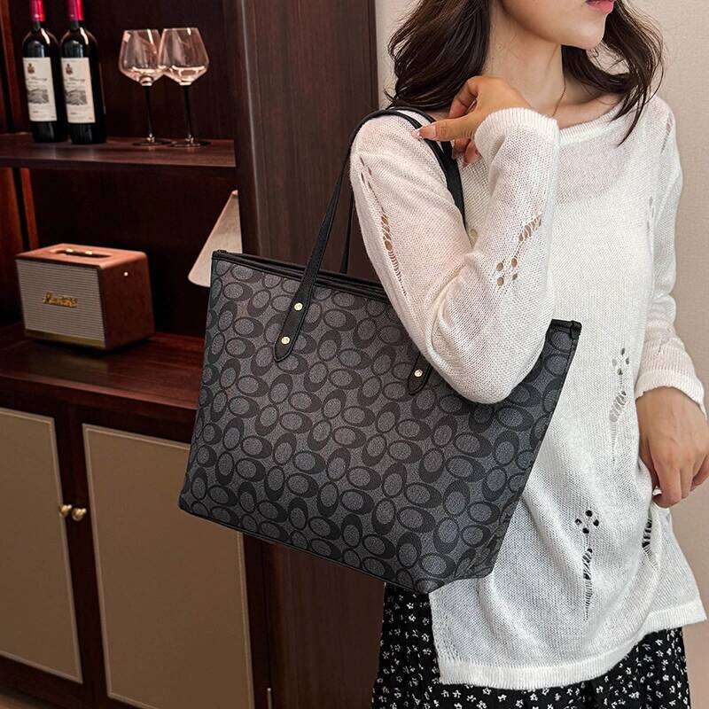 Elegant Leather Crossbody For Women, Shoulder Bag Messenger Style, By Famous Designer Luxury Brand Handbags Popular Classic Y260204