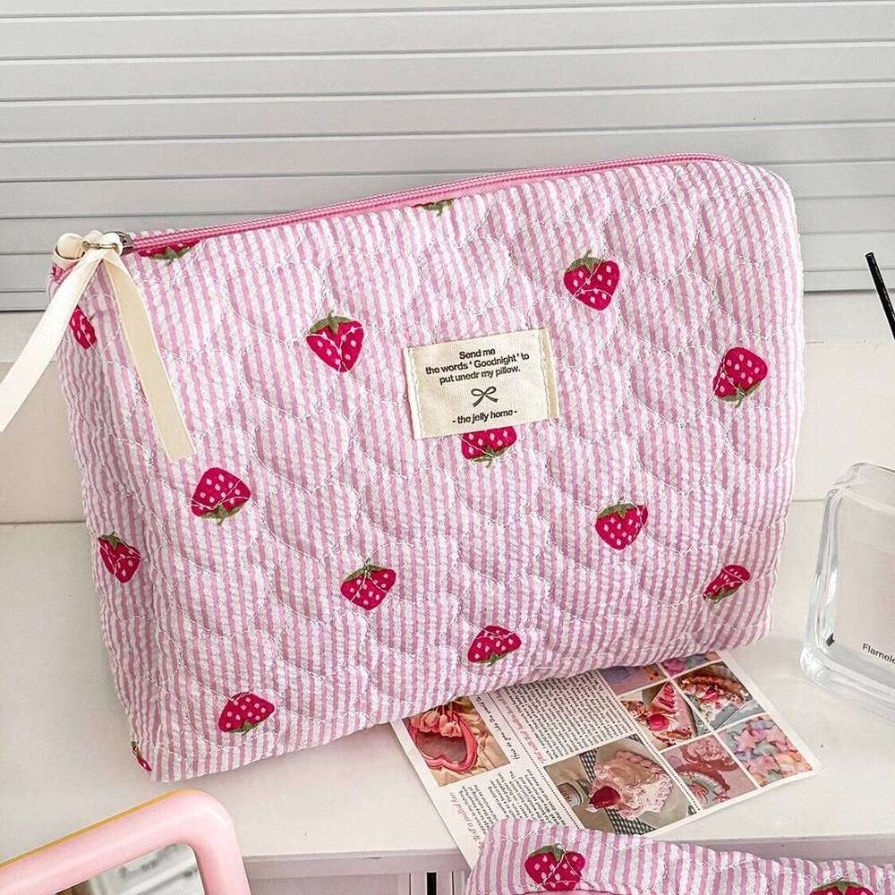 Fashion Women Cartoon Bow Strawberry Print Clutch Bag Portable Quilting Handbag Large Capacity Party Zipper Lady Bags Pouch Y260206