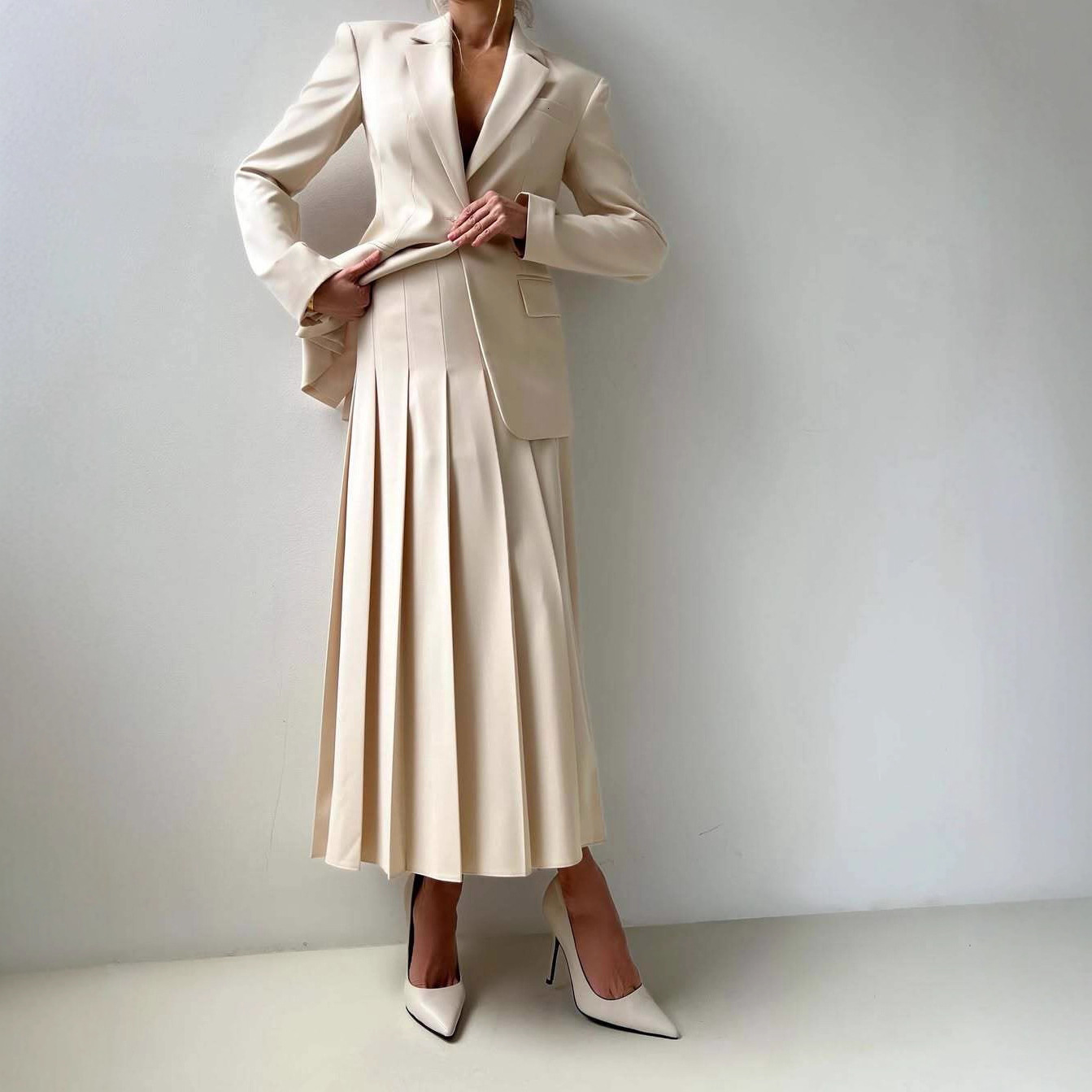 3pcs Women Elegant Work Casual Business Suit Set Fitted Vest for SpringSummer Pleated Midi Skirt Suitable for Office Lady 260109
