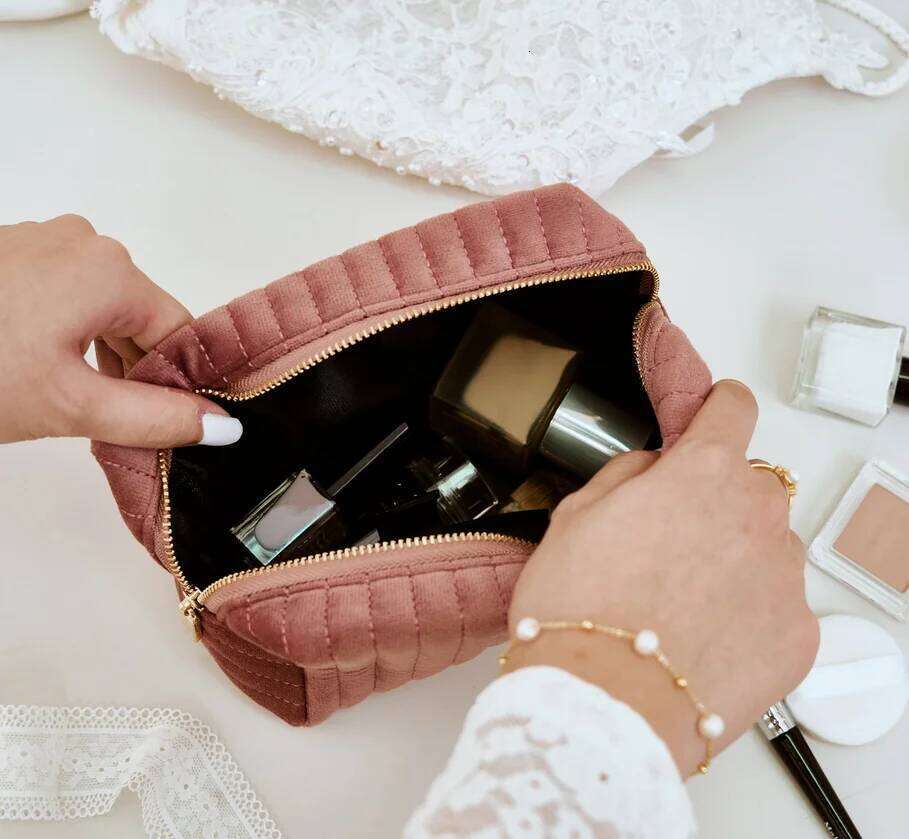 Custom Makeup Wedding Personalized Cosmetic Travel Velvet Toiletry Bag, Mother's Day Gift, Best Mom Gift for Her Y260206
