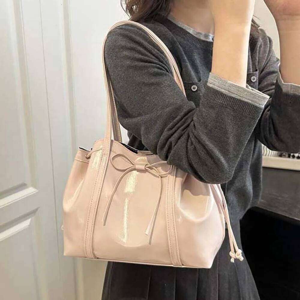 Solid Color Texture Tote Magnetic Button Ribbon Bow PU Shoulder Bag Large Capacity Korean Style Lady Underarm Pouch Travel Y260205