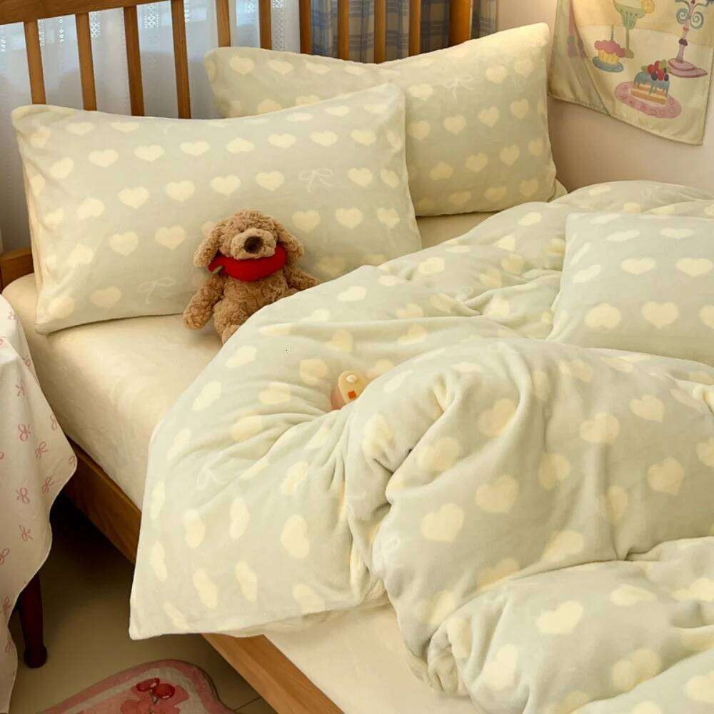 Print Thicken Milk Coral Fleece Bedding Winter Comforters Warm Bedroom Decor Quilt Cover Bed Sheet Pillowcase Four-Piece Set XJ260206