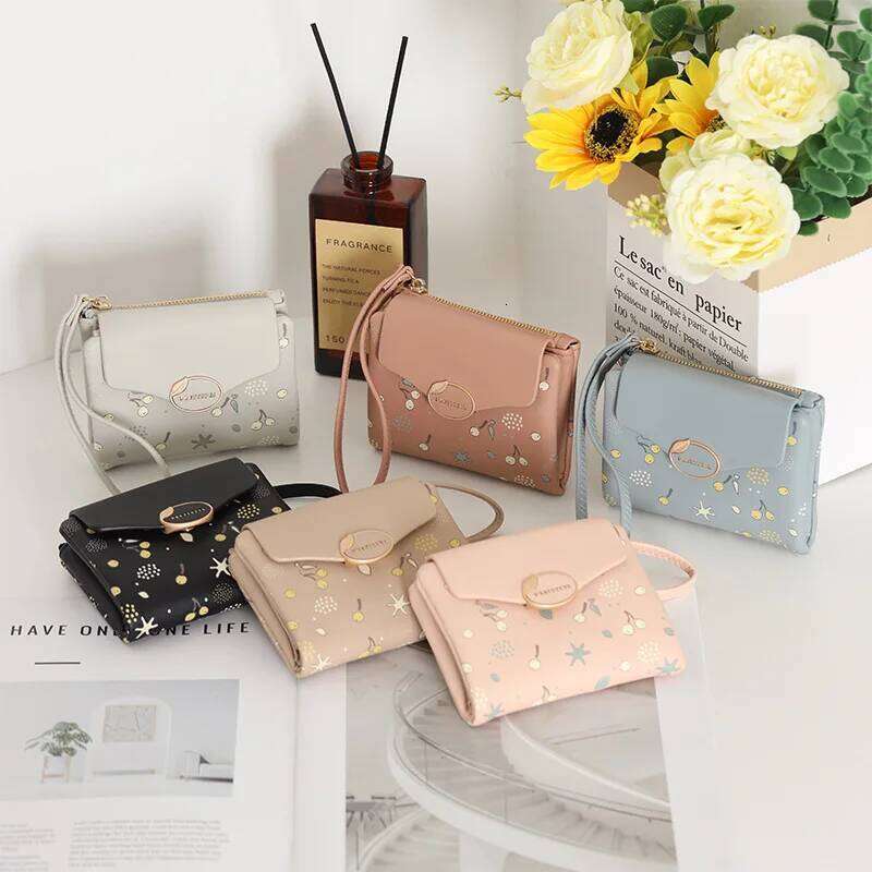 New women's portable short wallet cute cartoon high quality PU rhombus printed buckle multiple card slots certificate fa Y260206
