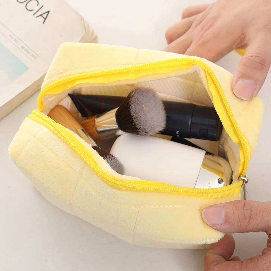 Simple Makeup Pen High Appearance Level WOMEN'S Large Capacity Pillow Portable Storage Bag Y260206