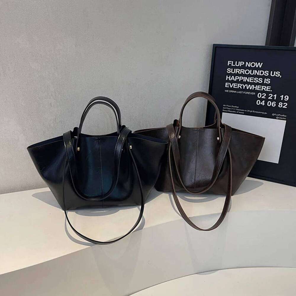 Vintage Tote Bag Leather Texture Precise Stitching Lightweight Large Capacity PU Magnetic Snap Water Resistant for Commute Y260204