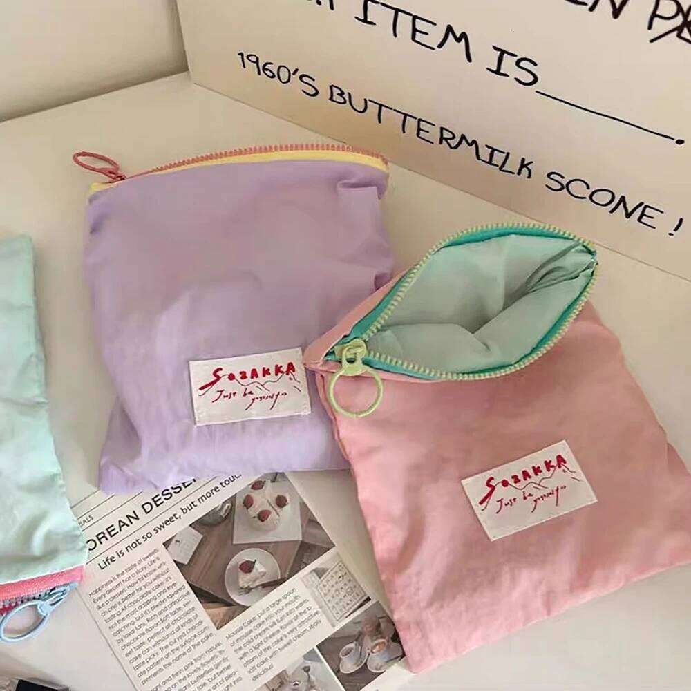 Simple Women Macarone Cosmetic Storage Cute Korean Mini Toiletry Makeup Pouch Portable Lipstick Clutch Zipper Bag Student Y260206