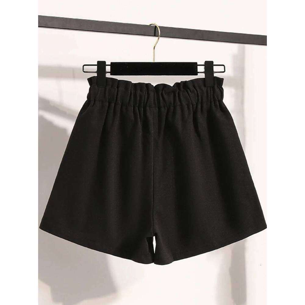 Woolen Wide Leg Shorts for Women Black Cozy High Waist Warm Soft Autumn Winter Gentle Office Lady Temper Versatile XJ260206