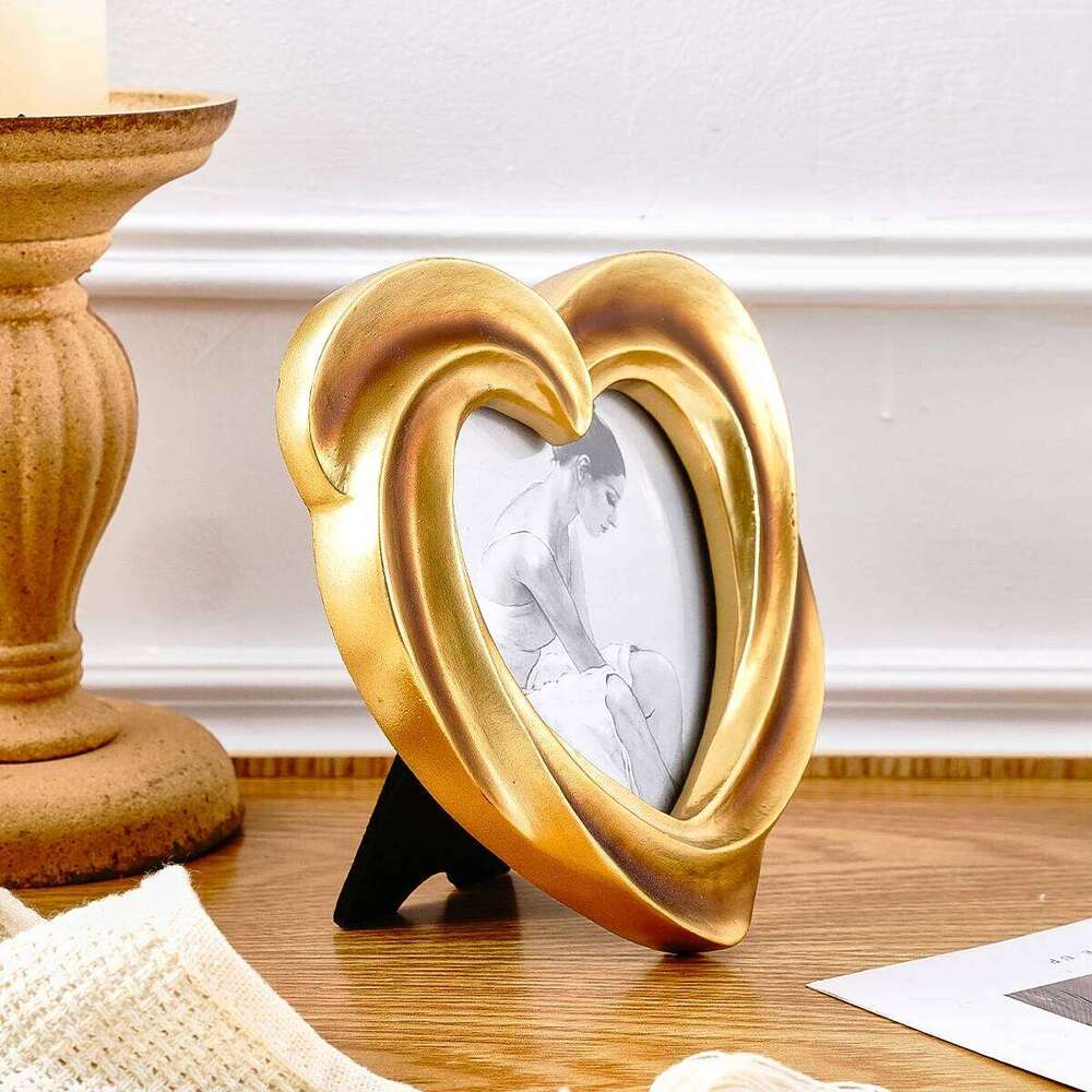 1PC, European golden cream heart-shaped three-dimensional pattern decorative frame, suitable for family photo display S260205