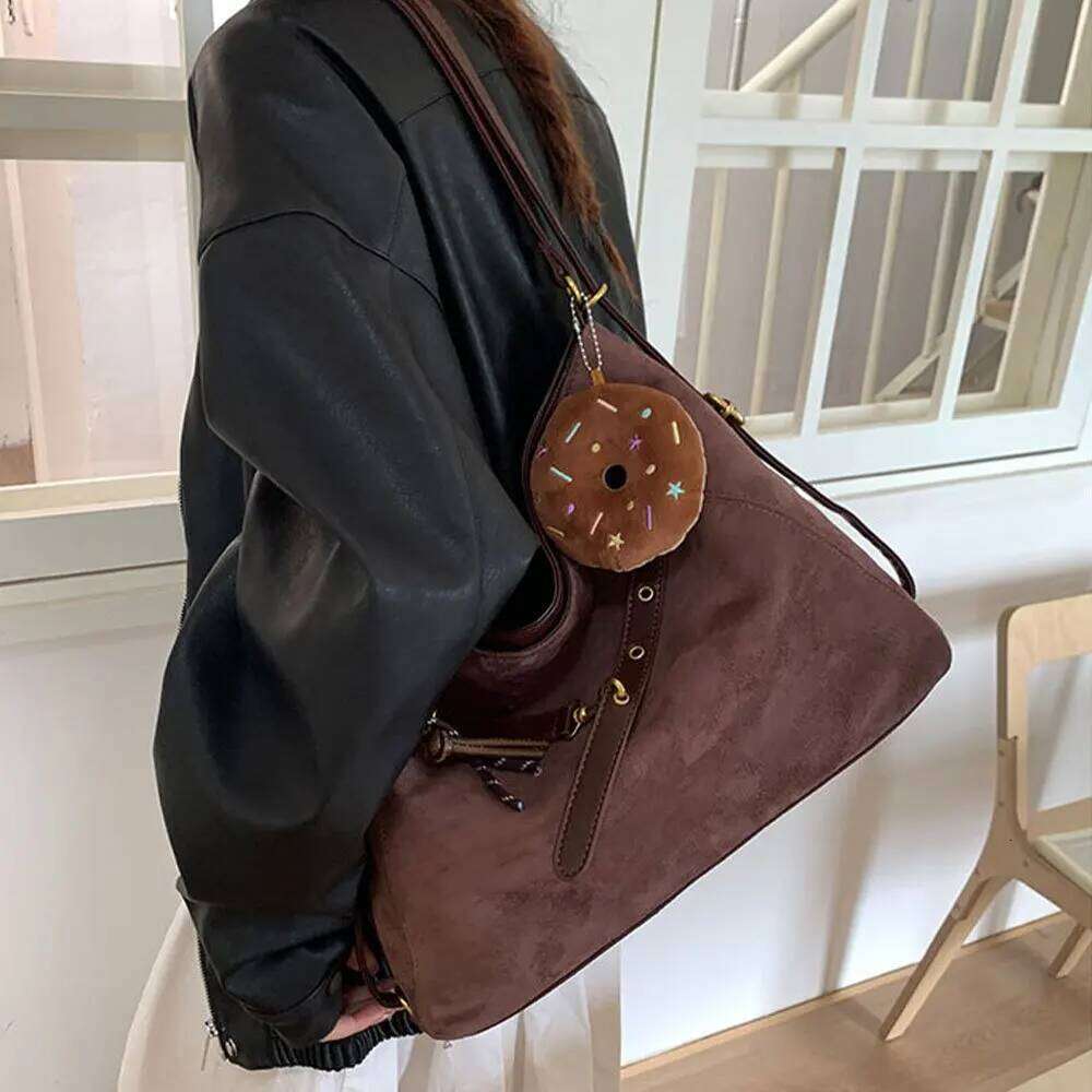 Korean Fashion Large Capacity Shoulder Retro Suede Tote Autumn Winter Premium Handbag Daily Commuting Women'S Bag Y260204