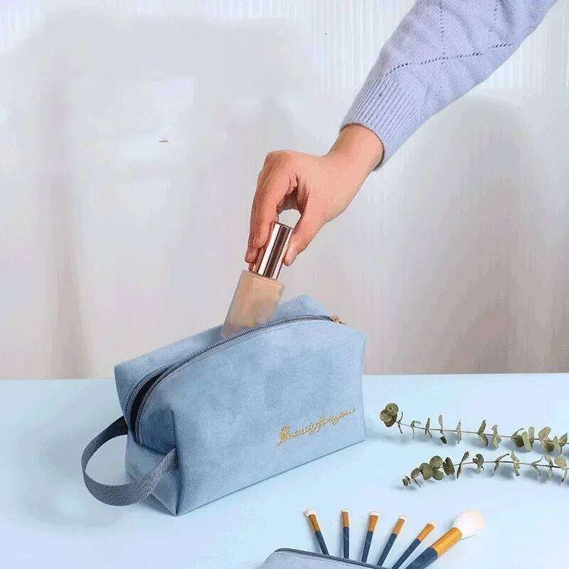 Fashion Women Cosmetic Travel Sanitary Napkin Makeup Toiletries Wash Organizer Storage Bag Velvet Neceser Make Up Pouch Y260206