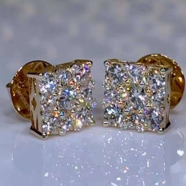 Brilliant Luster 10Mm Cluster Iced Out Vvs 925 Sterling Silver Delicate Moissanite Stud Earrings