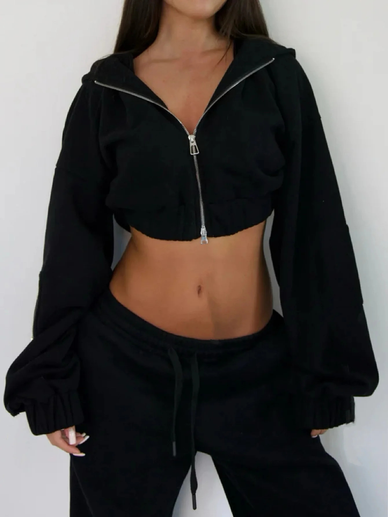 Womens Solid Color Zipper Hooded Short Sweatshirt Perfect for Fall Winter Casual Fashion Comfortable and Stylish 260126