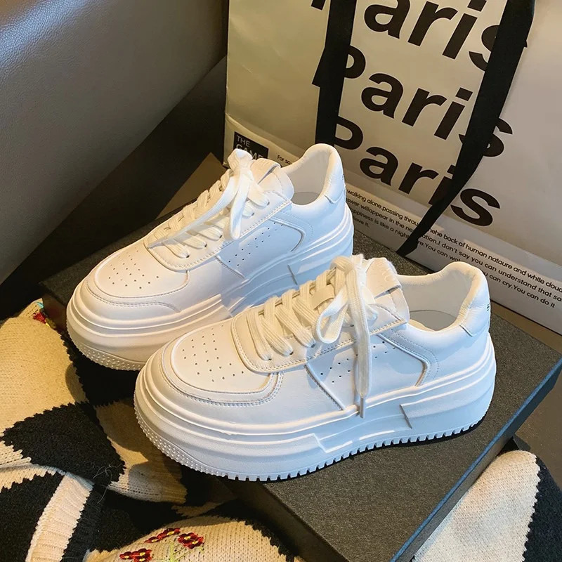 Sophisticatedly Trendy ed y sole Sneakers Perfect for Elevating Fashion forward Appearances 260208
