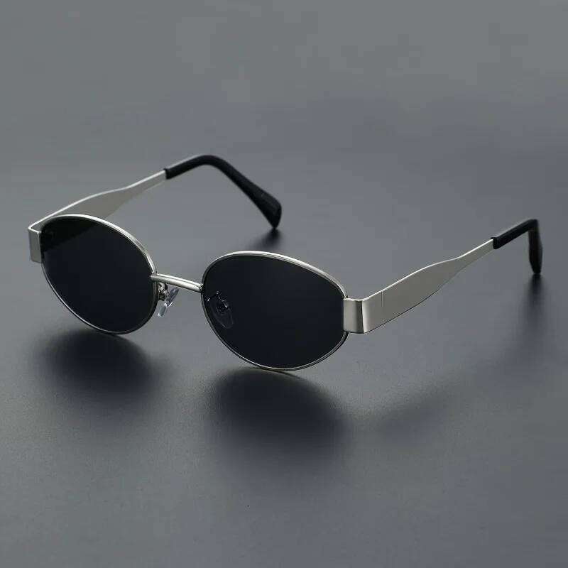 1pc Men's Vintage Inspired Oval Glasses with Black Lenses and Metal Frame Classic Fashion Accessory for Everyday Wear Y260207