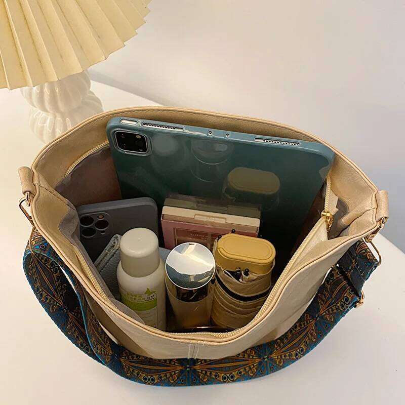 Large Capacity Women New Shoulder Retro Versatile Broadband Crossbody Tote Geometric Strap Hobo Bag Shopping Handbag C260207