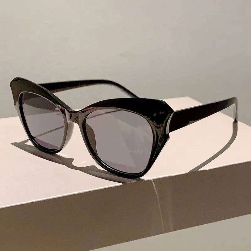 Women Cat Eye Leopard Gradient Vintage Ladies Sunglasses Fashion Design Travel Female Retro Sunshade Glasses Y260207