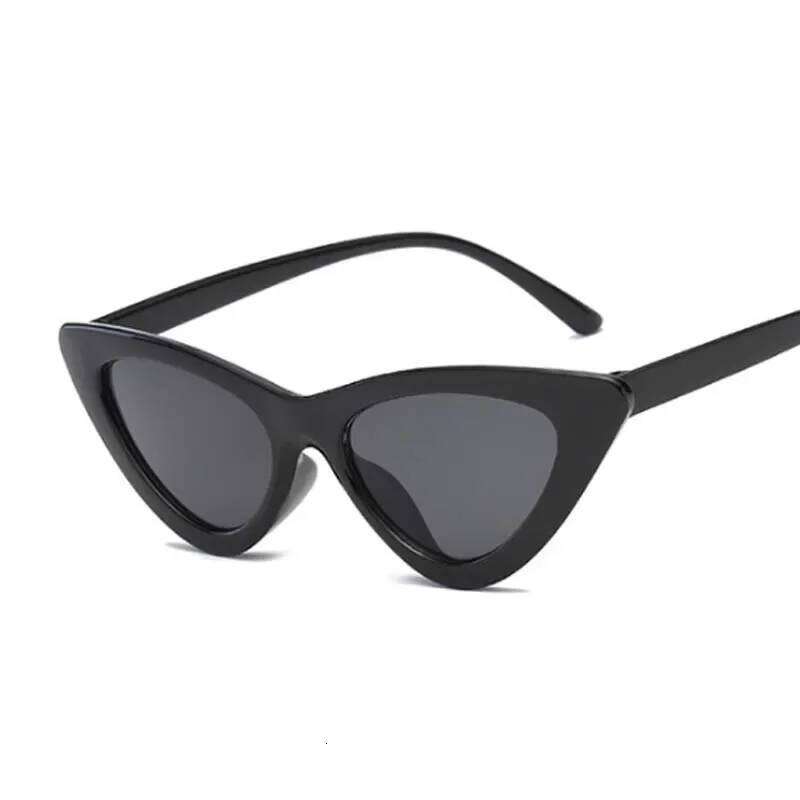 Cute Sexy Vintage Cat Eye Sunglasses Woman Small Black White Triangle Retro Ladies Sun Glasses Leopard Female Oculos De Sol Y260207