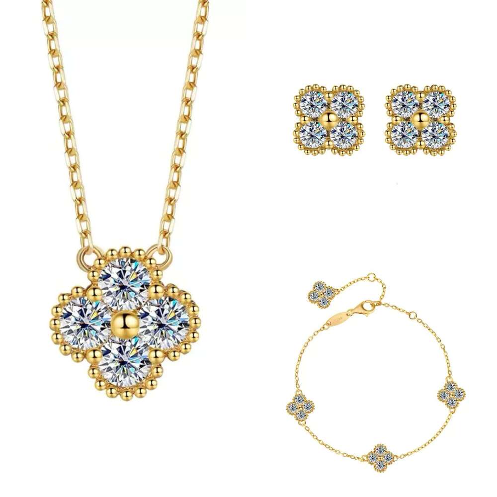 Wholesale 925 Sterling Silver Moissanite Women's Jewelry 18K Plated Four-Leaf Clover Shape Bracelet Necklace Earrings Three Set