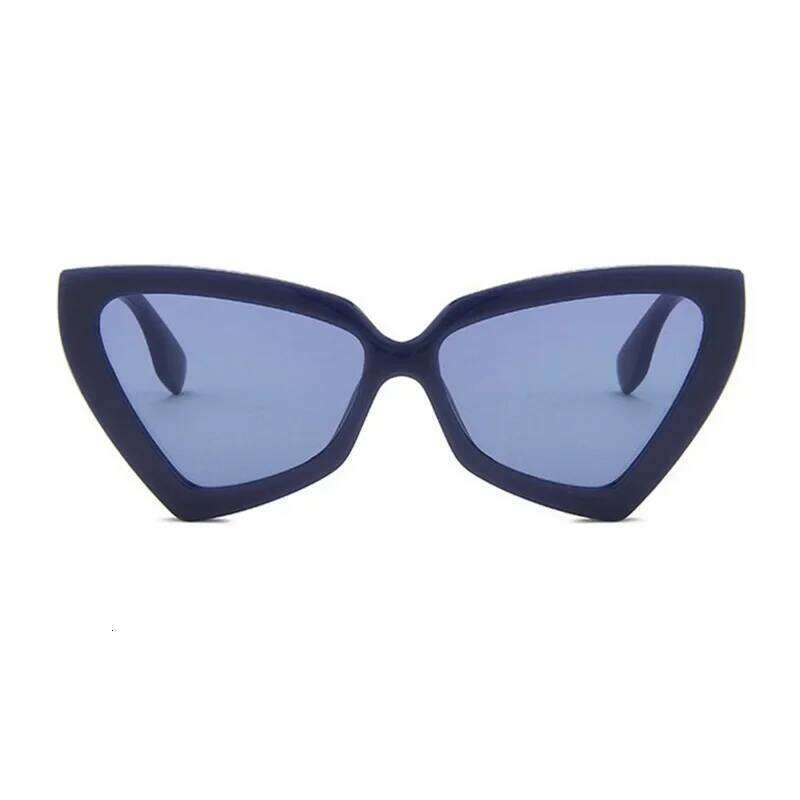 Cat Eye Sunglass Trendy Female Eyewear Luxury Brand Designer Popular Women Travelling Sun Shades Glasse Y260207