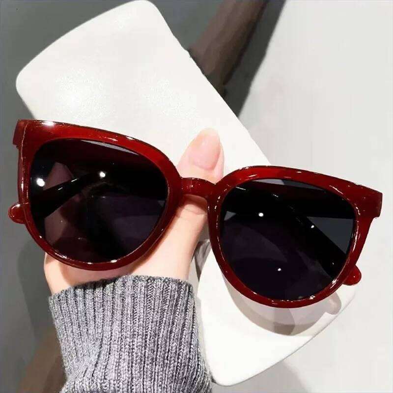 New Small Frame Circular Shape Sunglasses Women's Brand Designer Fashion Sun Glasses Women Travel Eyewear UV400 Oculos De Sol Y260207