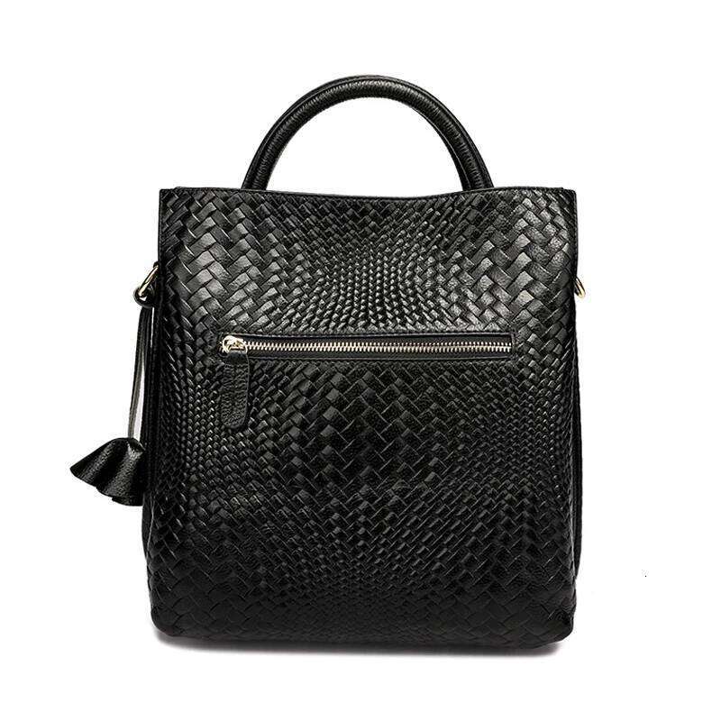 Fashionable And Luxurious Casual Versatile Black Woven Pattern Daily Commuting Cowhide Women's Handbag
