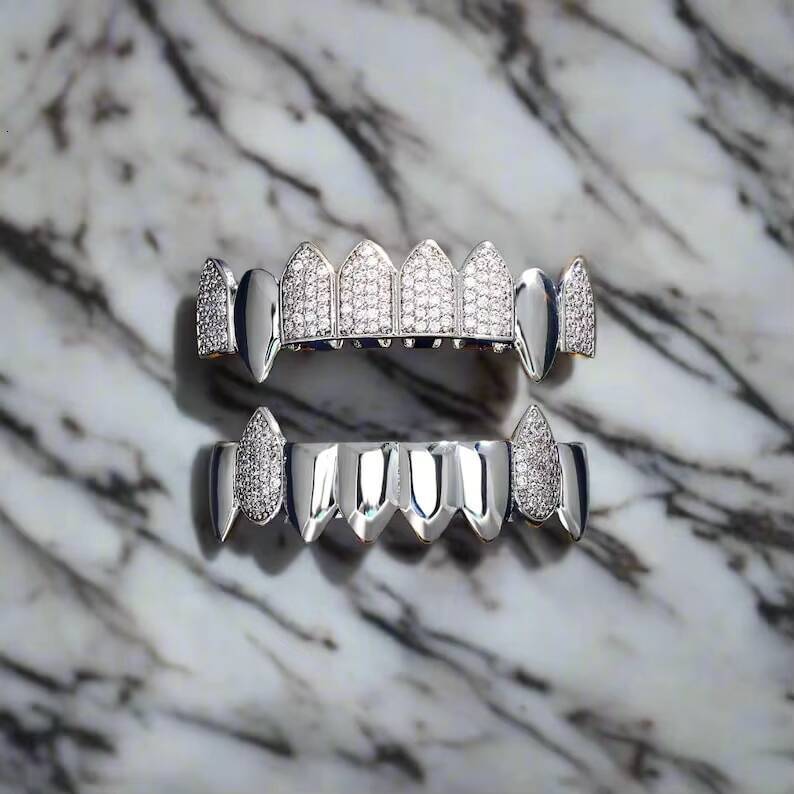 Zubeda Gems Diamond VVS Moissanite Solitaire Grillz Genuine Moissanite 925 Silver Beautiful Grillz Luxury Diamond Grillz Jewelry