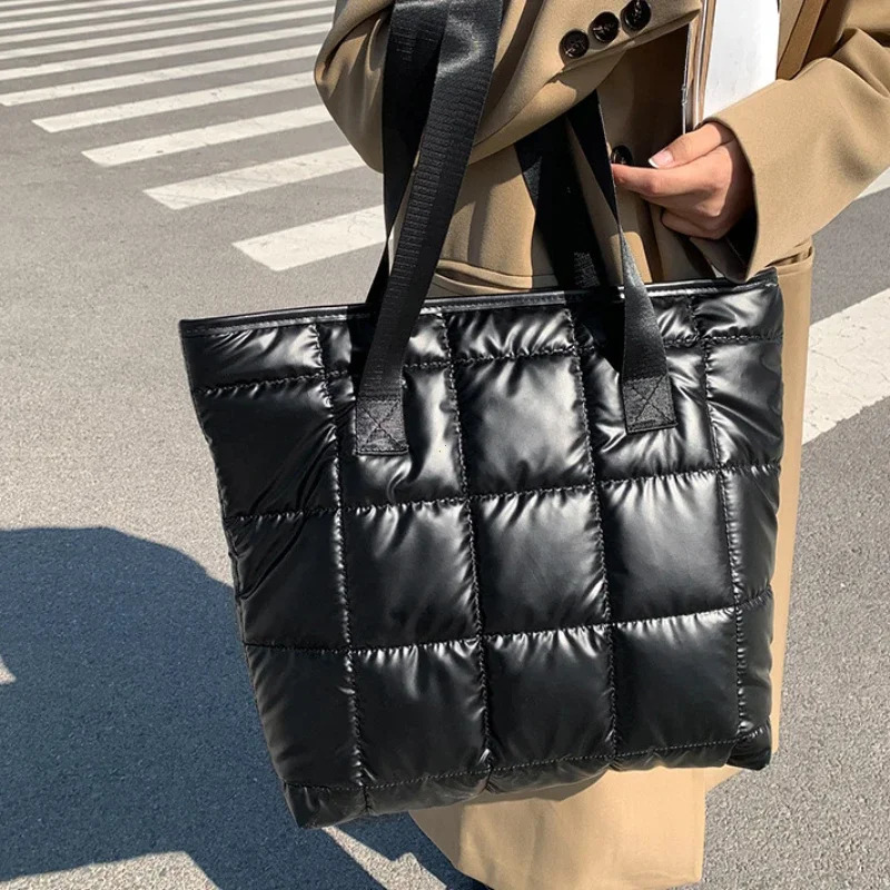Fashion Large Tote Padded Handbags Autumn Quilted Women Shoulder Bags PU Down Cotton Thread Crossbody Bag Winter Bag260128