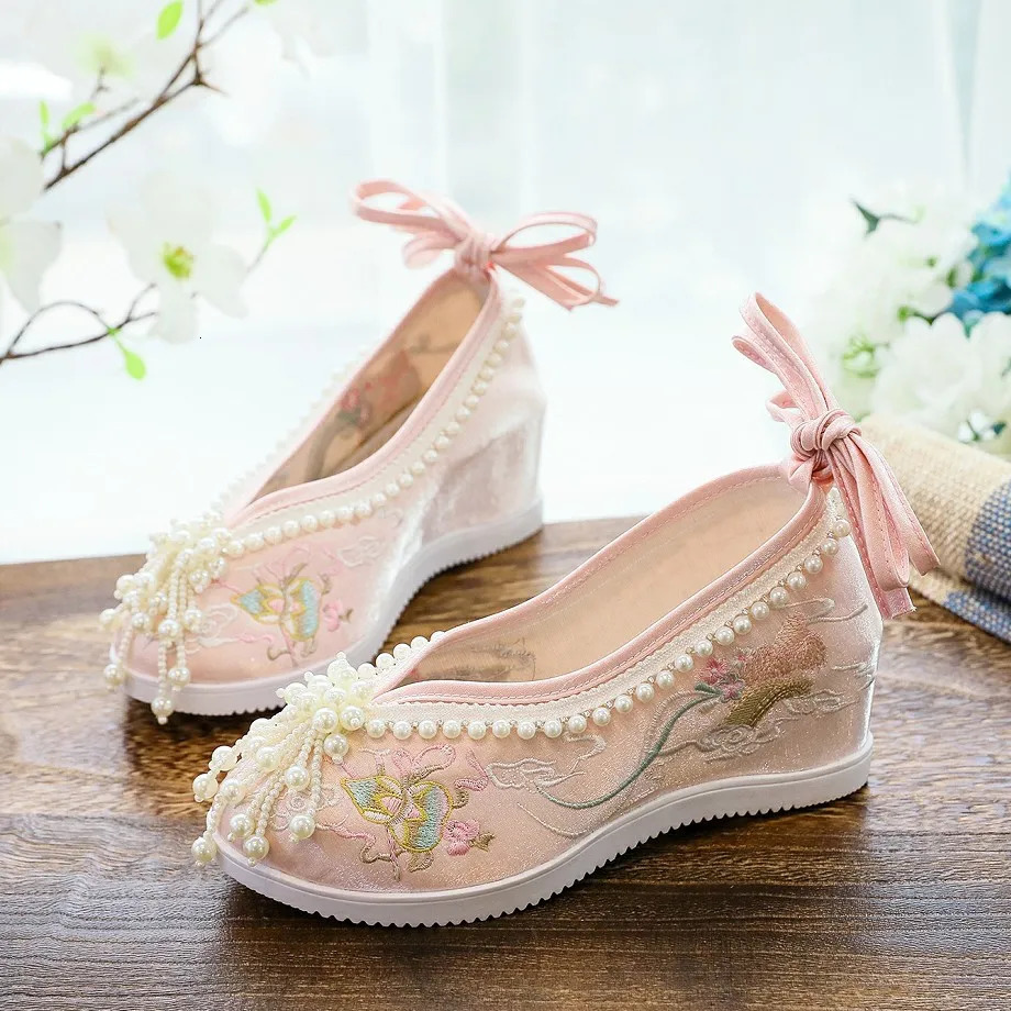 2026 Womens White Blue Pink Floral Hanfu Shoes Chinese Style Pearls Tassel Mary Jane Flat Summer Casual Daily Footwear Q293 260208