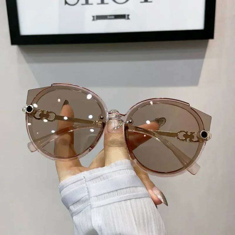 2024 New Luxury Vintage Cat Eye Round Sunglasses Women's Korean Version Metal Rimless Gradient Sun Glasses Shades UV400 Y260207
