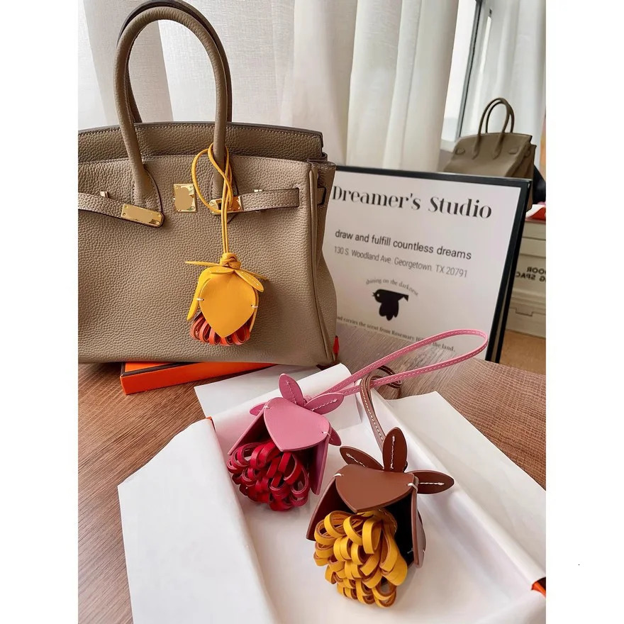 Flower Shaped bag charm colorful womens flower bag pendant high-end Keychain Hand Rope Gift Home Decoration 260130