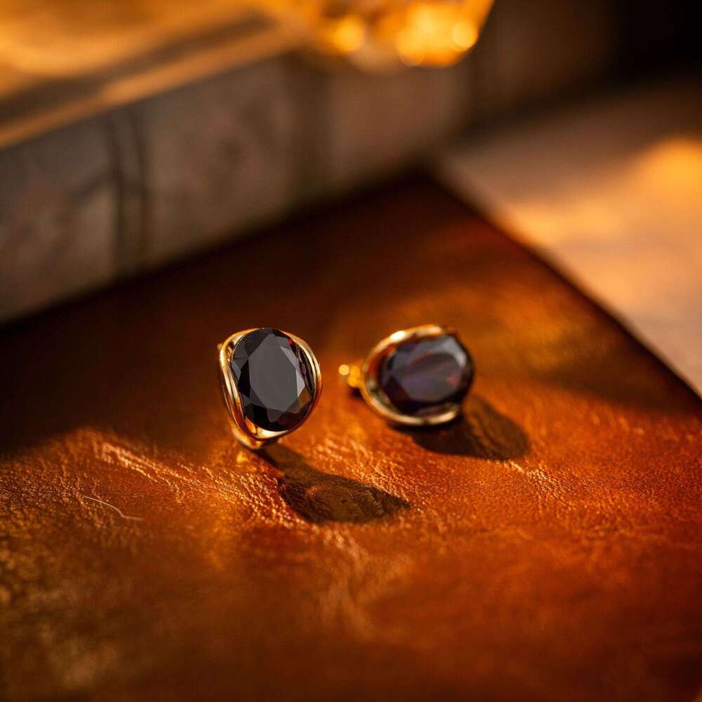 blue zircon earrings for women, light luxury fashion, high-end simple versatile earrings, exquisite and elegant jewelry