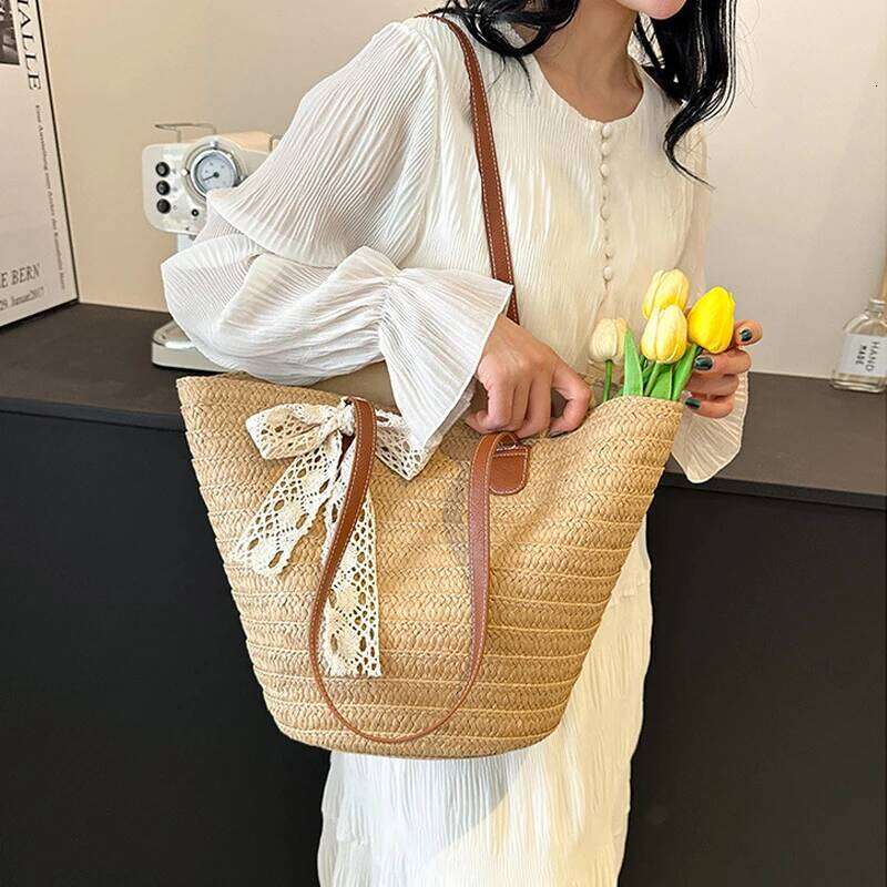 2025 Beach Vacation Leisure Handheld Shopping Straw Woven Bag Lace Decoration Hawaii Summer Hot Sale C260207