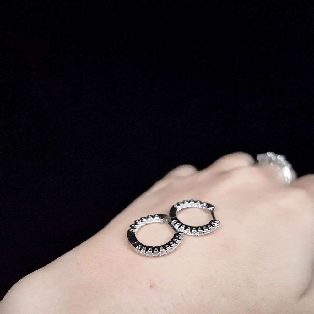 Luxurious Moissanite Hoop Earrings S925 Sparkle Shine 925 Sterling Silver Wavy Rim Sensitive Ears Women Jewelry