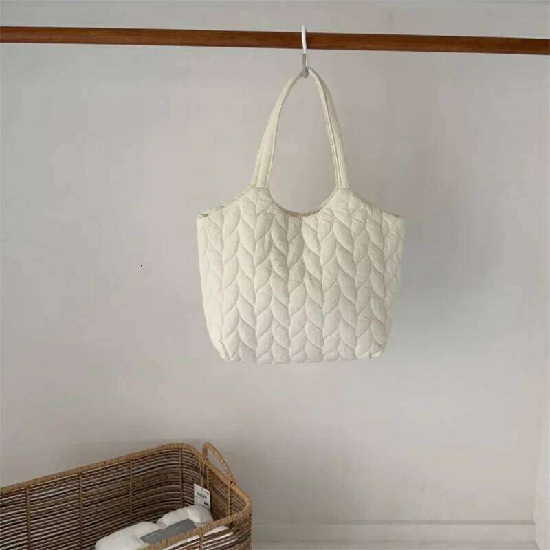 Big Soft Shoulder Bag Side for Women 2024 Spring Trend Fashion Design Cloth Hand Female Large Capacity Handbags Tote Bags C260207