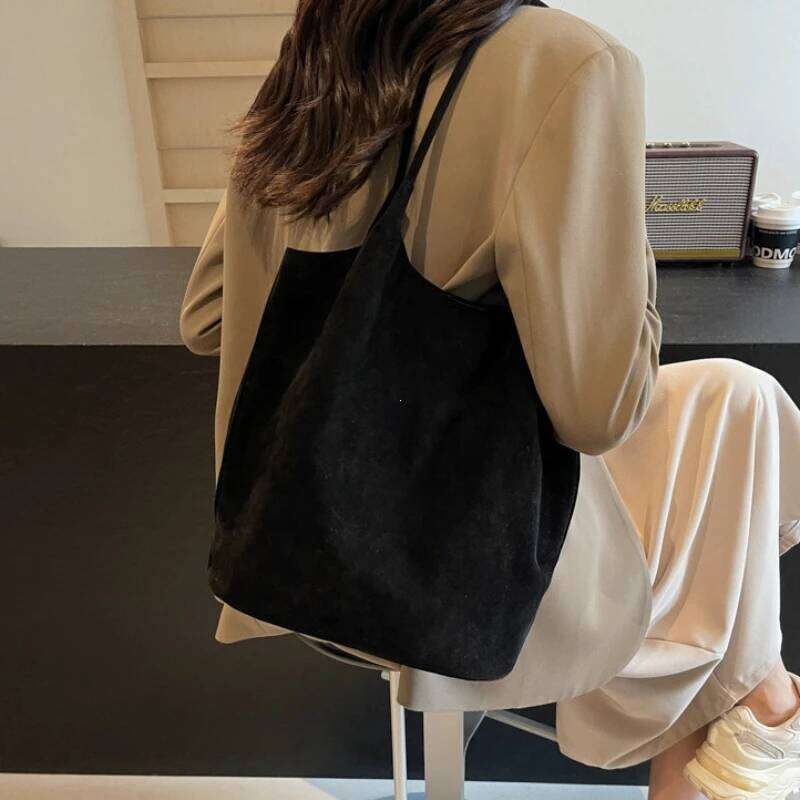 Retro Women's Shoulder Bags Suede Sewing Thread Zipper Versatile 2025 New Solid Colors High Capacity Casual Tote C260207