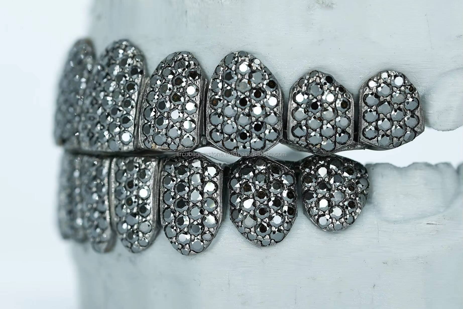 Custom Black Diamond Grillz Teeth Round Cut Mossanite Grillz Honeycomb Vvs Moissanite 925 Sterling Silver Teeth Grillz Jewelry