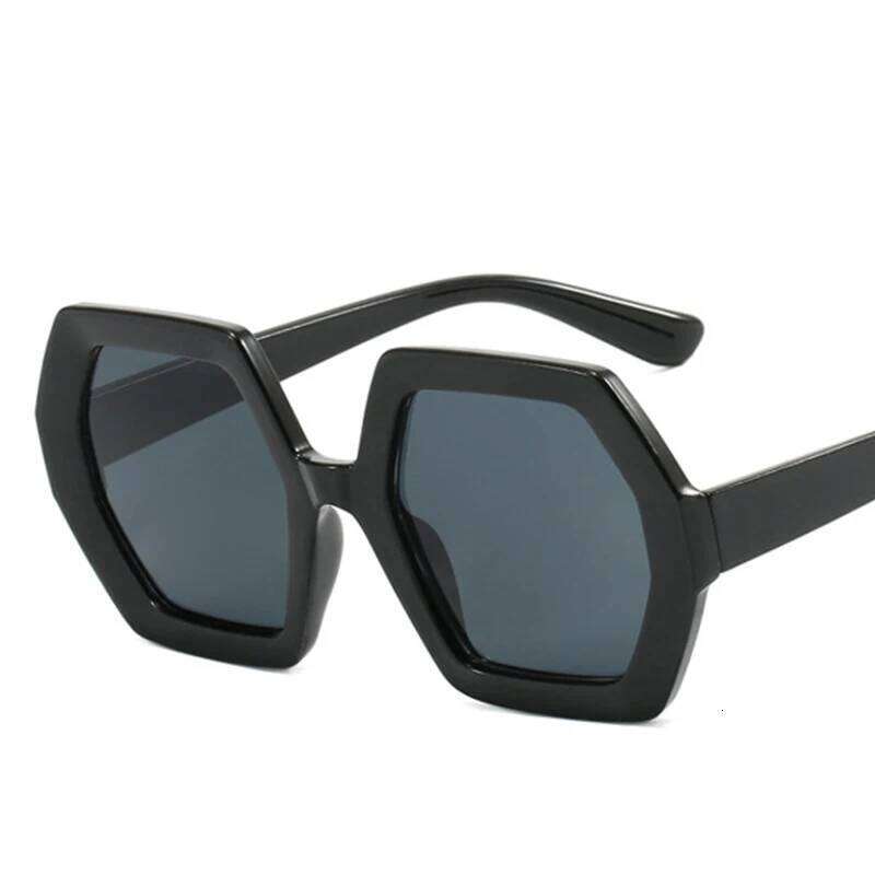 Square Irregular Sunglasses Women Oversized Luxury Yellow Shades Sun Glasses Female Elegant Polygon Eyewear UV400 Y260207
