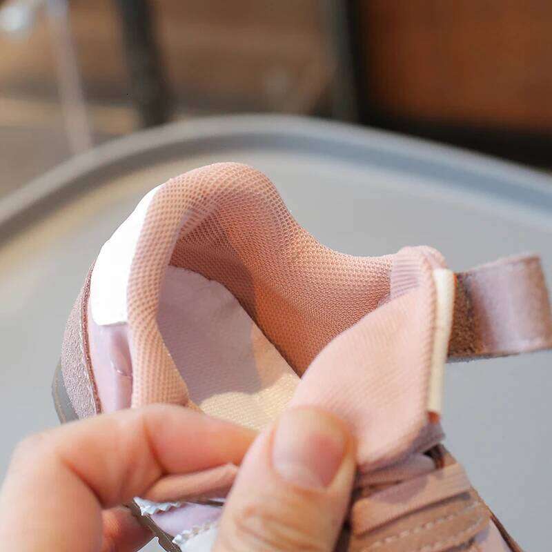 Children's Sneakers 0-6 Years Old Beige Boys Girls Single Four Seasons Models Pink Hundred with Non-slip Kids Gump Shoes H260207