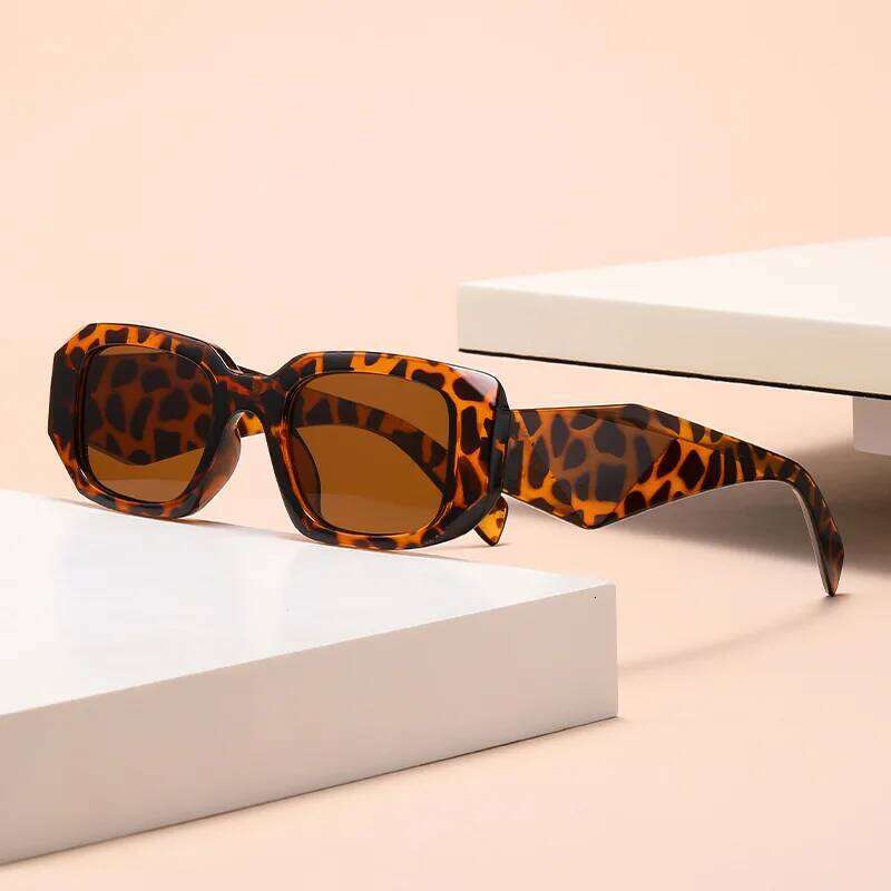 New Luxury Sunglasses for Women and Men Designer Famous Brand Glasses Square Stylish Trend Eyewear UV400 Y260207