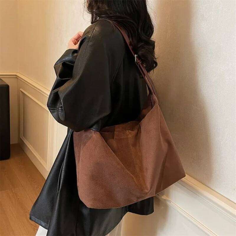 Sophisticated Effortless Diaper Bag Crossbody Mom Park Outing Baby Care Exquisite Chic Sleek Fashionable Parent-Friendly C260207