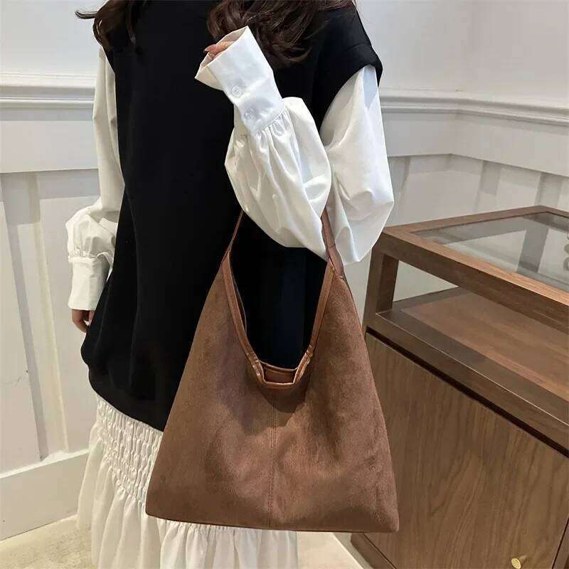 Casual Vintage Faux Suede Shoulder Bags for Women Simple Ladies Underarm Bag Tote Commuter Large Capacity Female Purse Handbags C260207