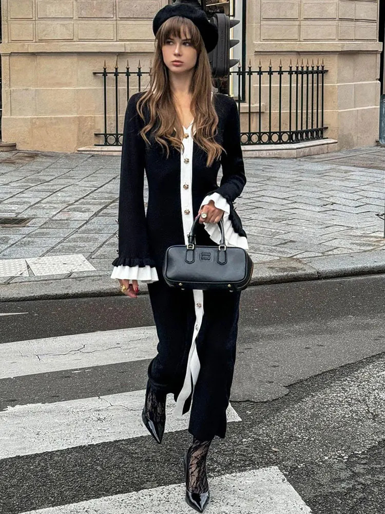 GACVGA Flare Sleeves Elegant Knitted Maxi Dress For Women Autumn Winter Fashion Buttons Slim Sexy Bodycon Club Party Long 260127