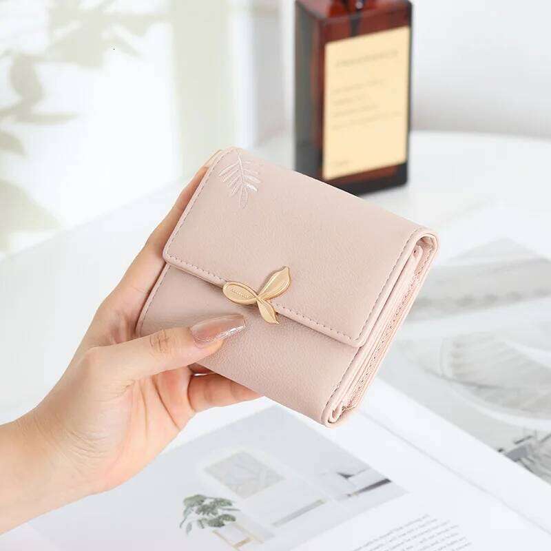 New women's short wallet hardware leaf embroidery three-fold bag multiple card slots folding handbag gift party fashion all-matc Y260206