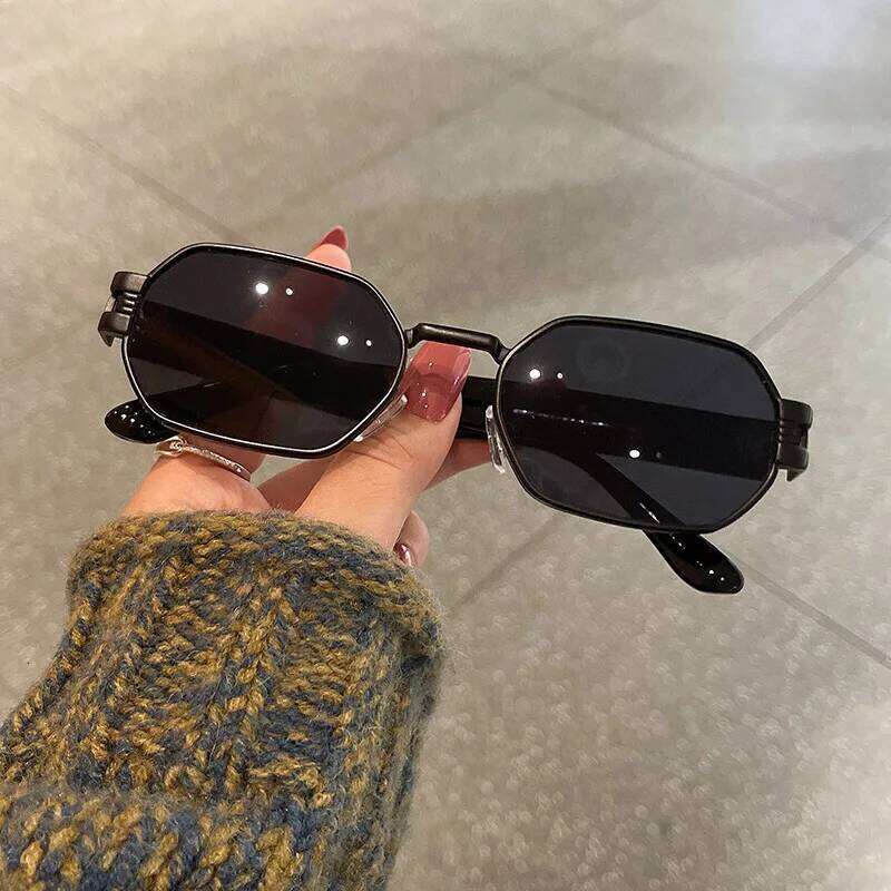 Vintage Square Sunglasses Women Men Rectangle Sun Glasses Metal Frame Eyewear Oculos De Sol for Male Female Eyeglasses Y260207