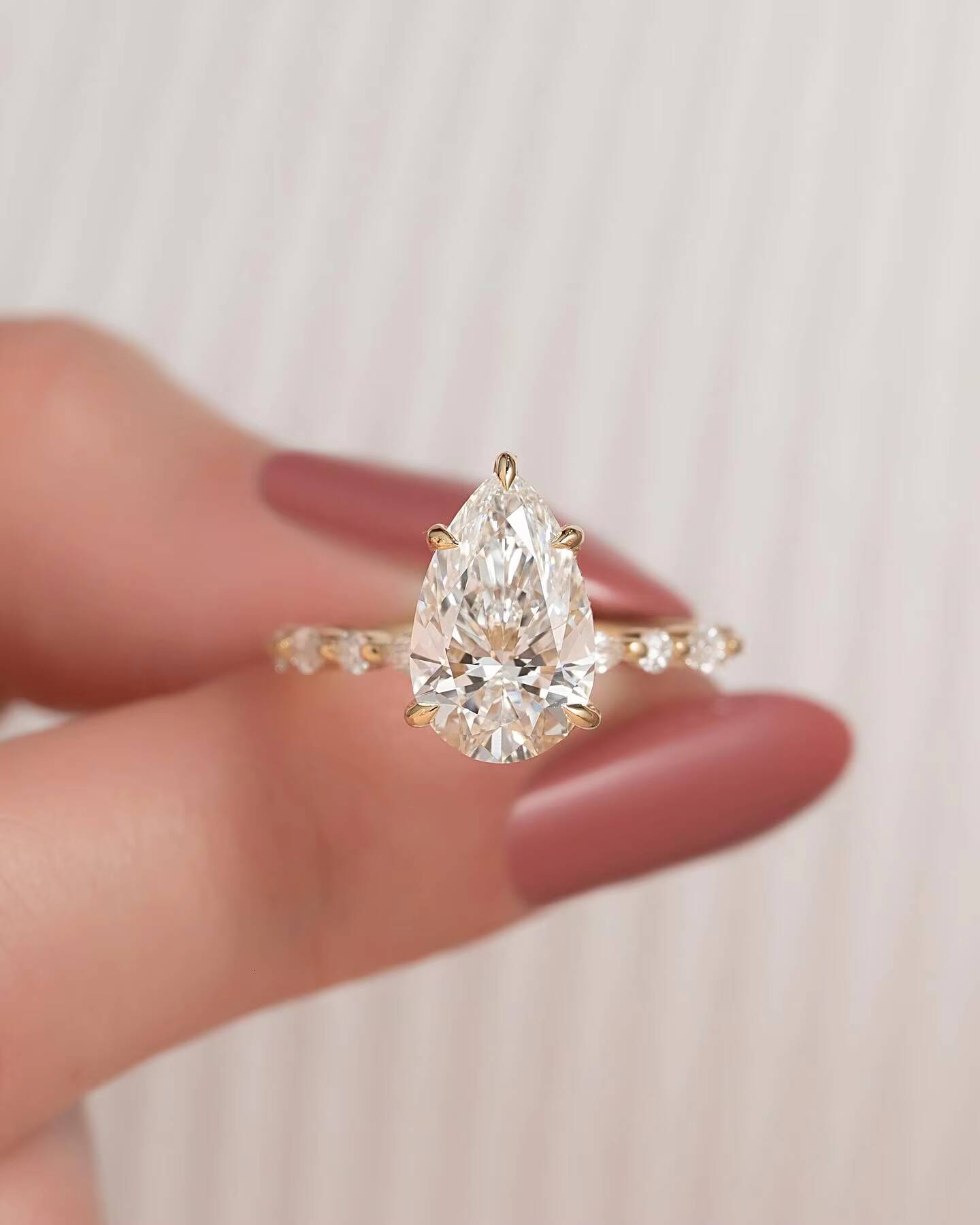 Trend Design IGI GIA Certified HPHT CVD VVS1 Lab Grown Oval Cut Diamond 1CT-6CT 14K 18K Solid Gold Jewelry Engagement Ring Women