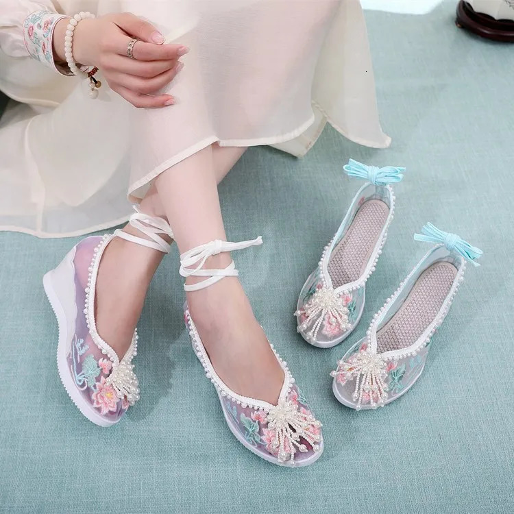 2026 Womens White Blue Lotus Hanfu Shoes Chinese Style Pearls Tassel Summer Breathable Q284 260208