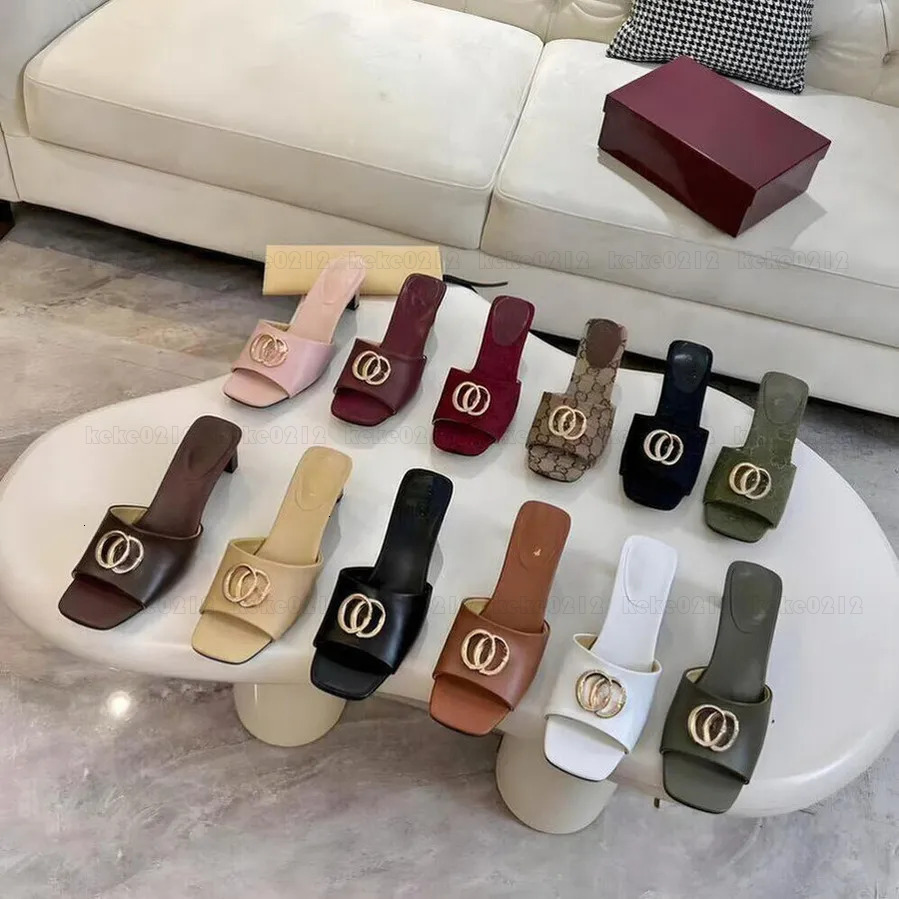 Designers Clogs Luxury Slippers heel Slide Mules Women Ladies Rubber Hollow Platform Sandals Flip Flops Scuffs Lovely Sunny Beach Shoes With Box 4 7e