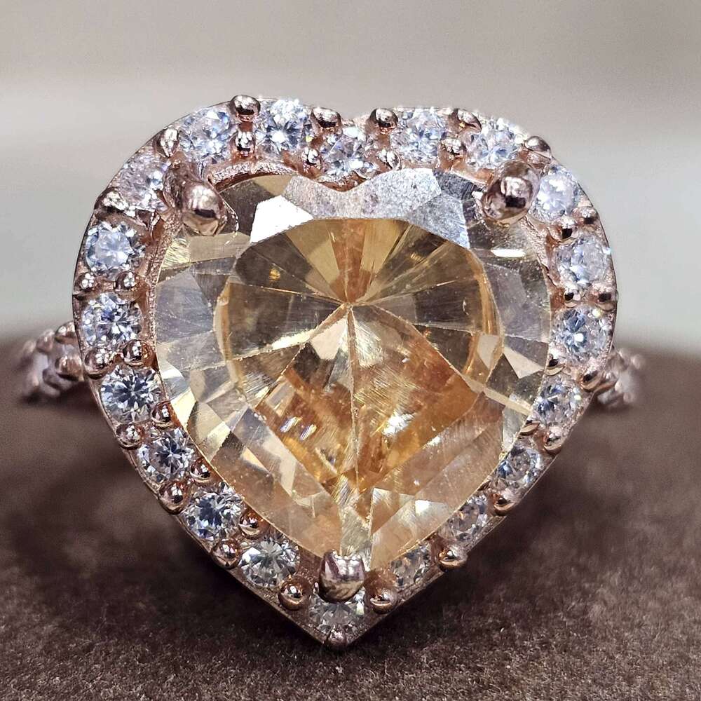 925 Sterling Silver Excellent Quality Handmade Designer Ring Heart Shape Cubic Zirconia Gemstone Latest Trendy Eternity Vermeil