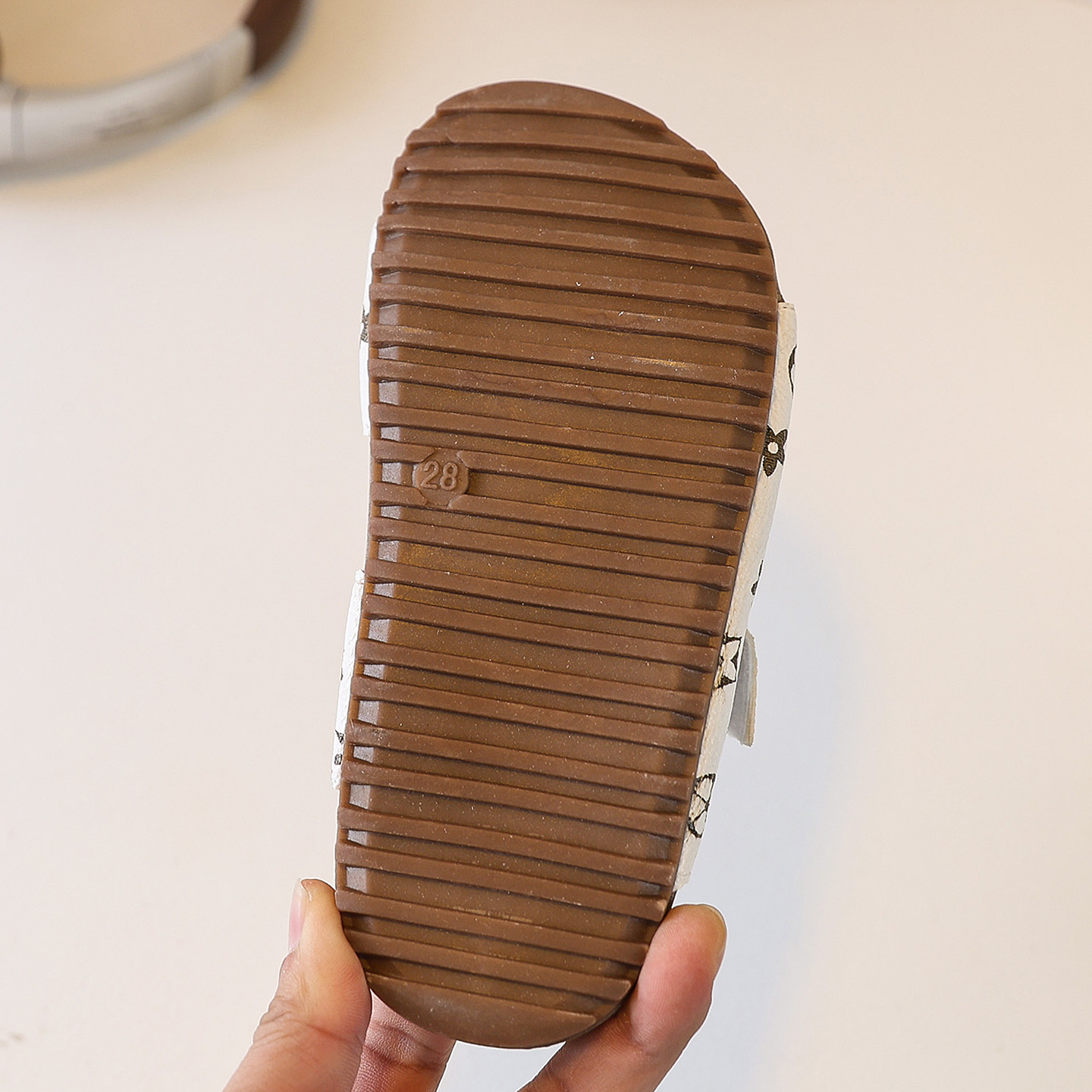 Free Shipping 2026 Summer New Print Design Kids Open Toe Sandals Fashion Casual Beach Soft Sole Buckle Sandals for Boys and Girls